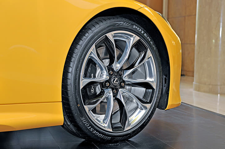 Lexus LC500h image gallery